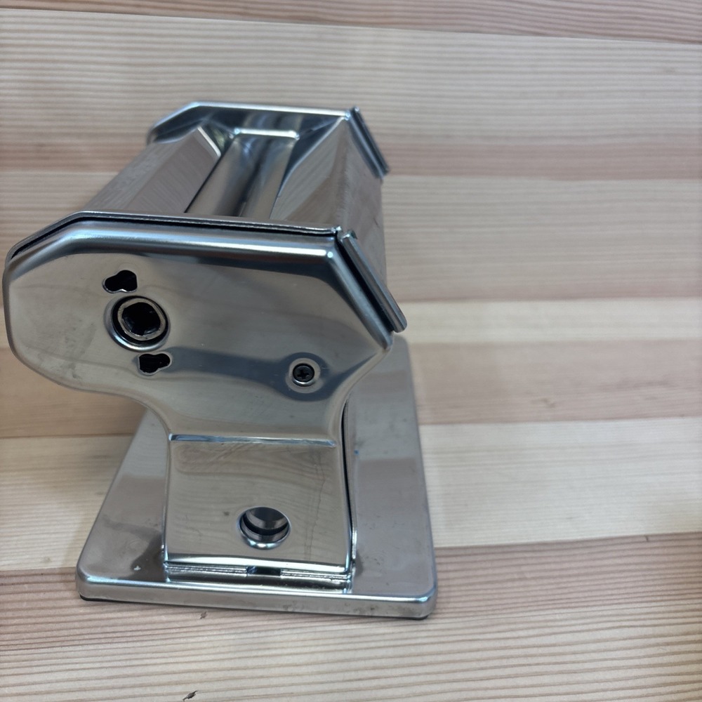 Marcato Atlas 150 Manual Pasta Maker w/ Clamp, Crank & Lasagne/Fettuccine - Picture 10 of 16